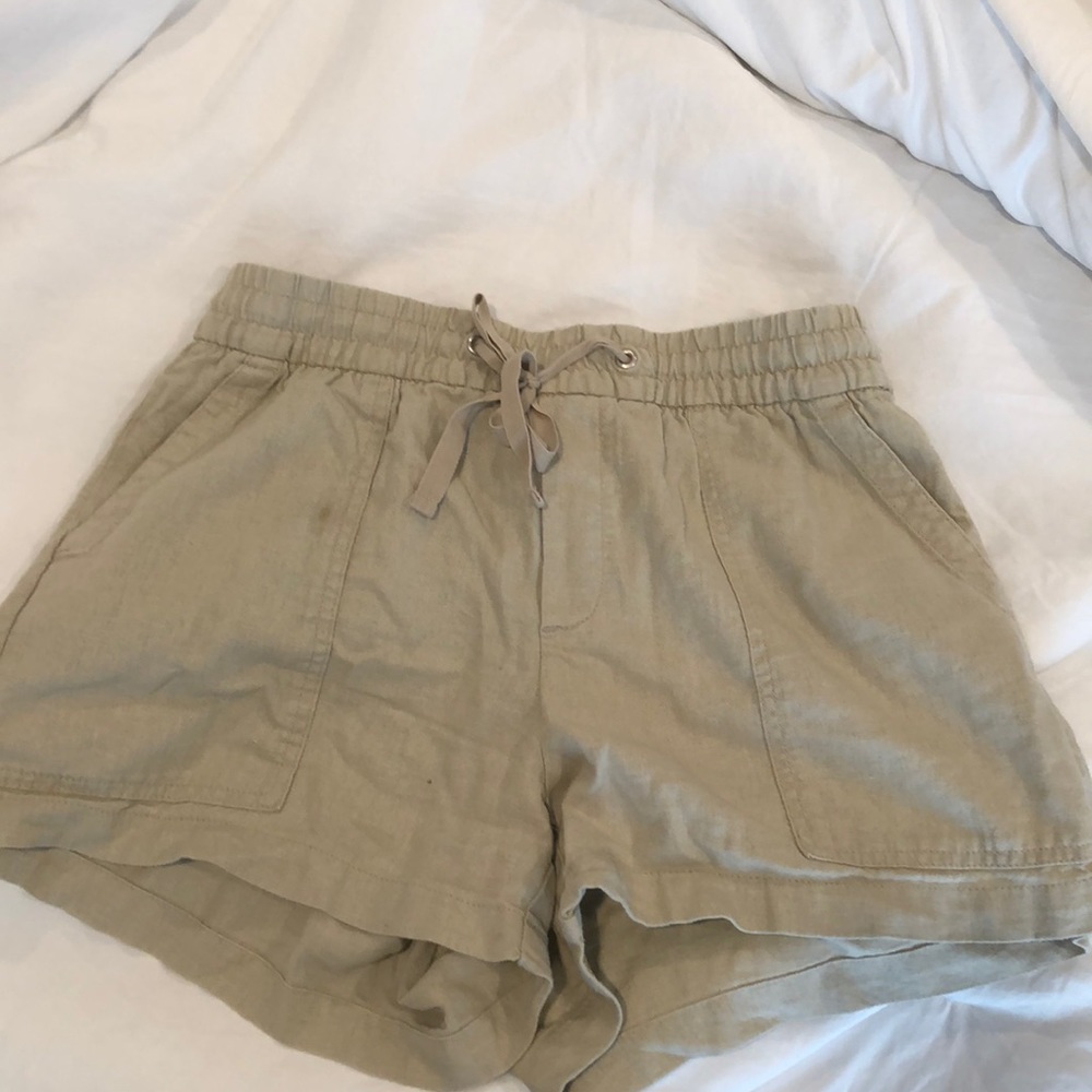 GAP shorts